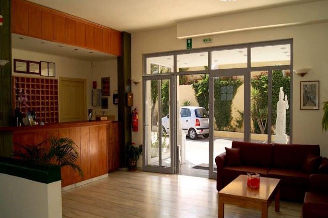 Damnoni Bay Hotel Exterior photo