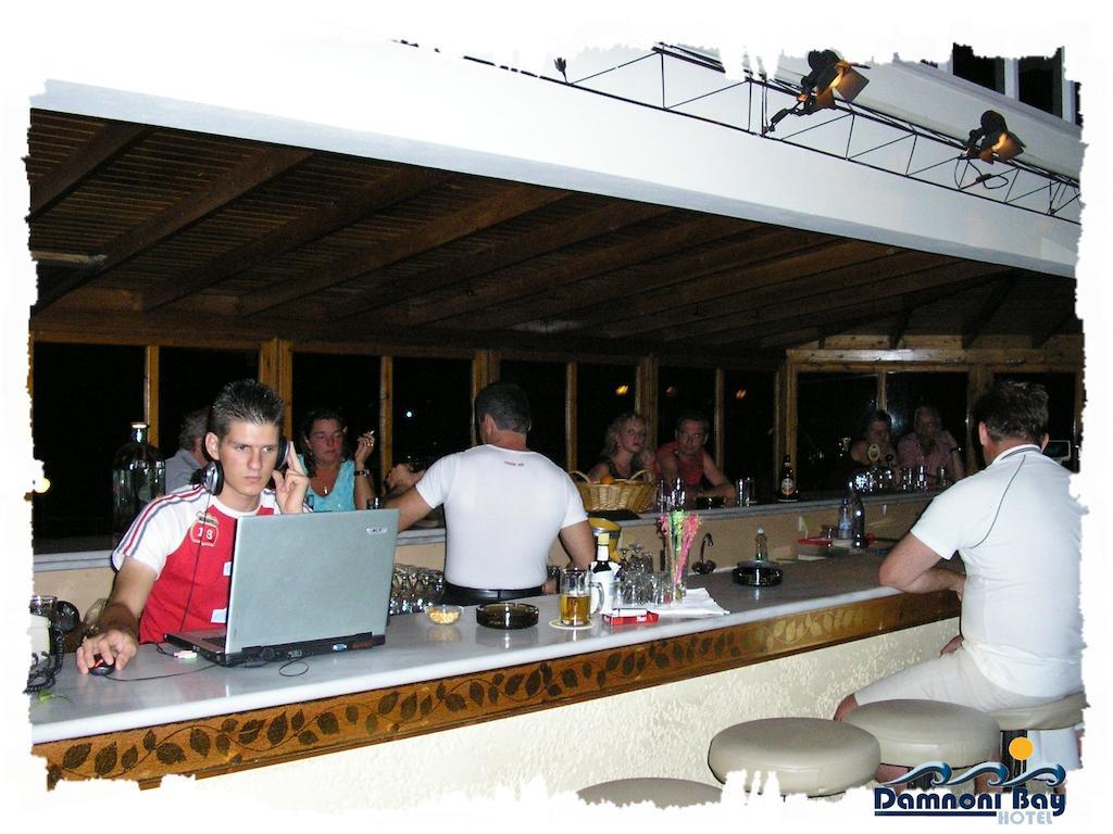 Damnoni Bay Hotel Exterior photo
