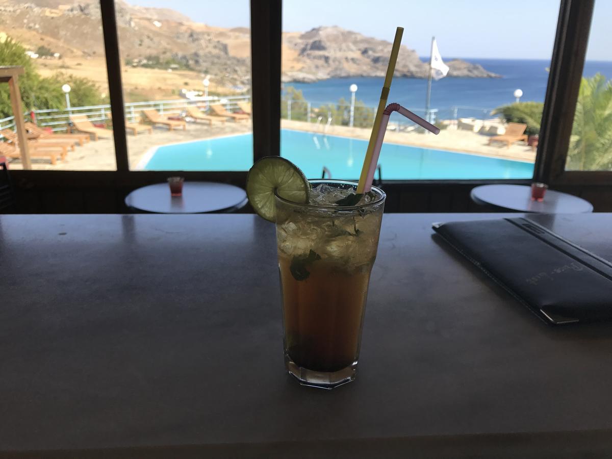 Damnoni Bay Hotel Exterior photo